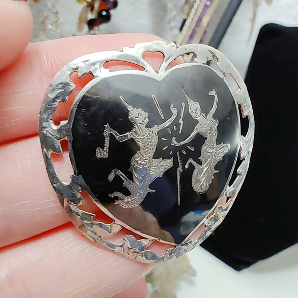 Antique Siam Nielloware Heart Brooch Pin w/ Ornate Diamond cutout edging - Picture 4 of 11